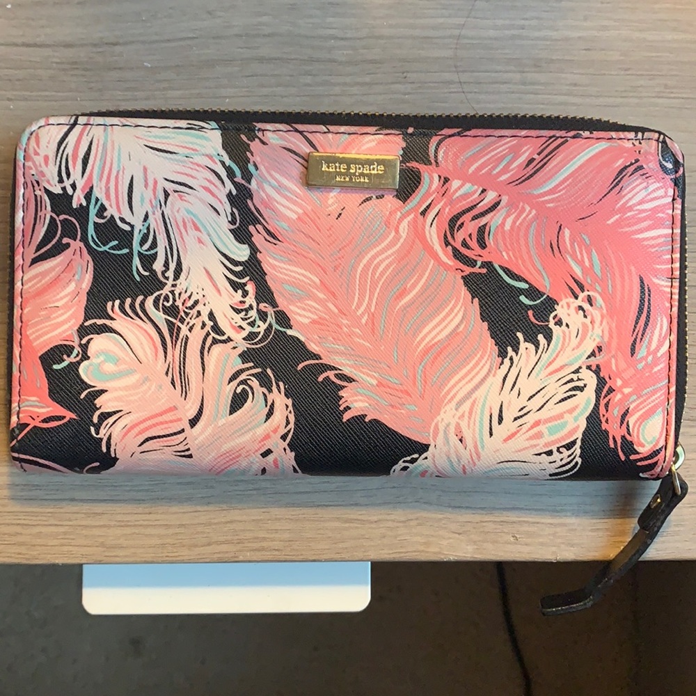 Kate Spade Neda Feather Wallet